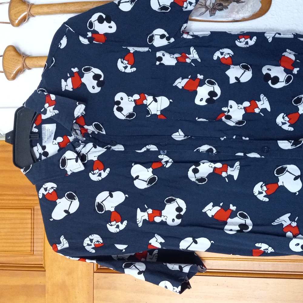 Men's Peanuts Snoopy Joe Cool Button-Down Shirt, Navy, Size Small